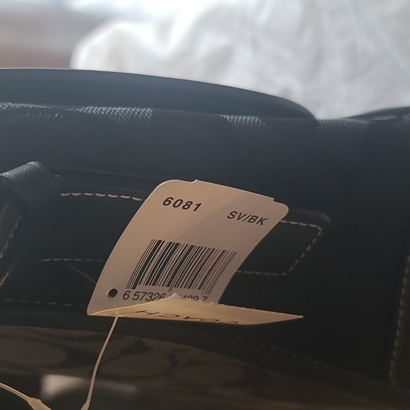 Vintage with Tags!! Coach Stunning Black Signature Saddle Bag!!! - Picture 4 of 14
